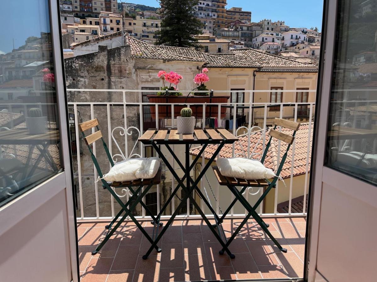 Pizzo Central House Exterior photo
